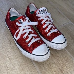 ❤️🌹Ruby Red sparkle sz 9 Converse EUC🌹❤️